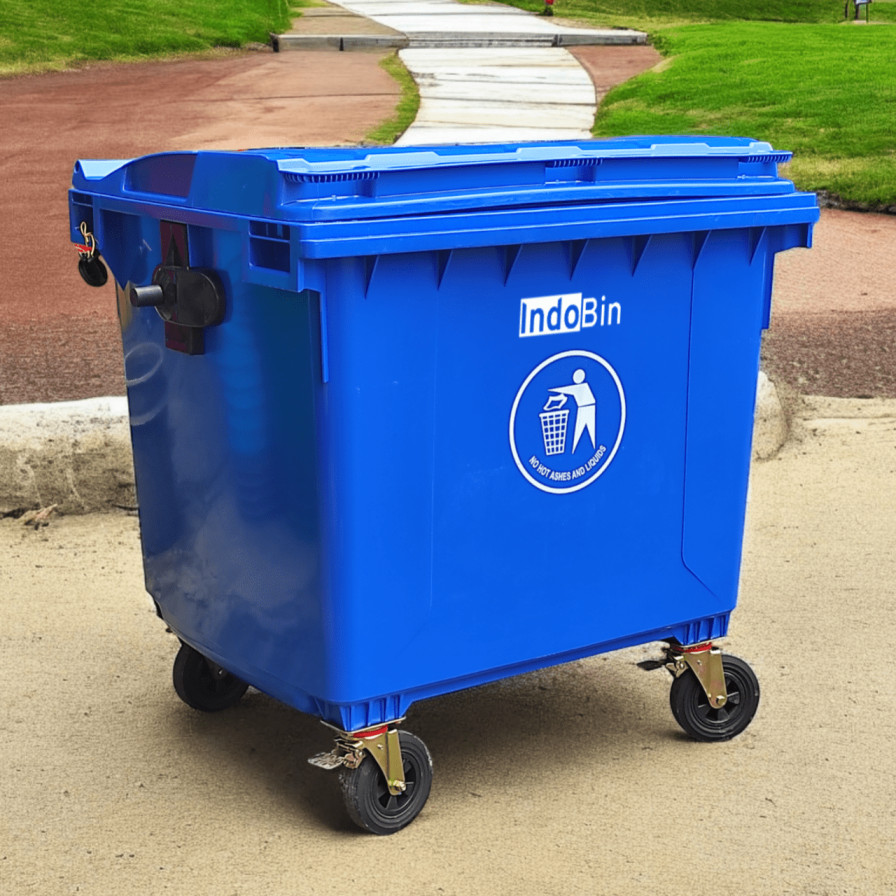 TEMPAT SAMPAH BESAR PLASTIK 1100 LITER INDOBIN TIPE B1100P + RODA: Solusi Tempat Sampah Jumbo 1100 Liter Berkualitas Industri untuk Pengelolaan Sampah Modern